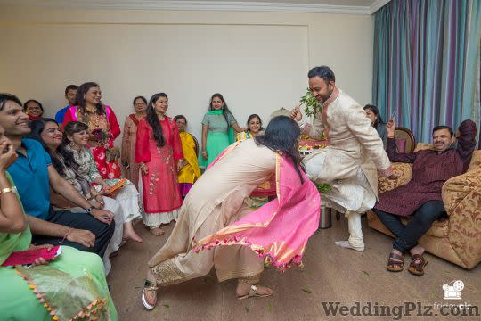 Fridaypic Photographers and Videographers weddingplz