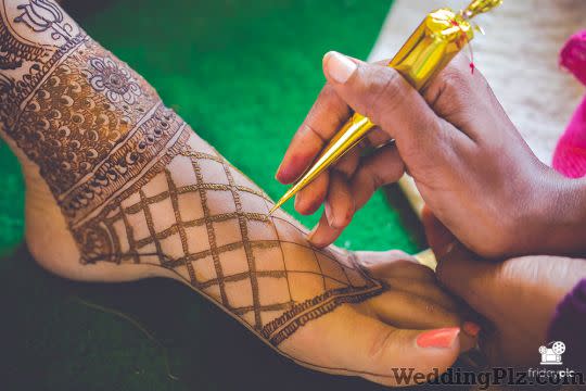 Fridaypic Photographers and Videographers weddingplz