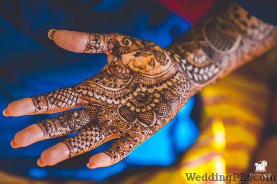 Fridaypic Photographers and Videographers weddingplz