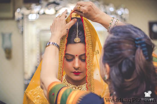 Fridaypic Photographers and Videographers weddingplz