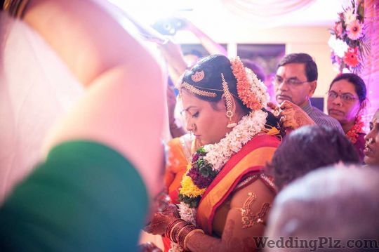 Vishal Kadam Photography Photographers and Videographers weddingplz