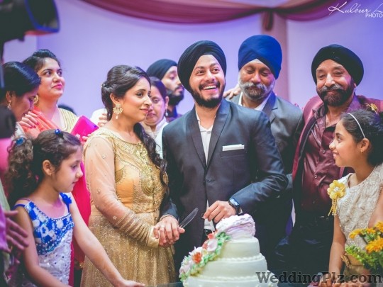 What a beginning Photographers and Videographers weddingplz