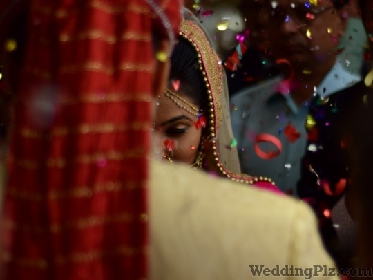 Flash n Buzz Photographers and Videographers weddingplz