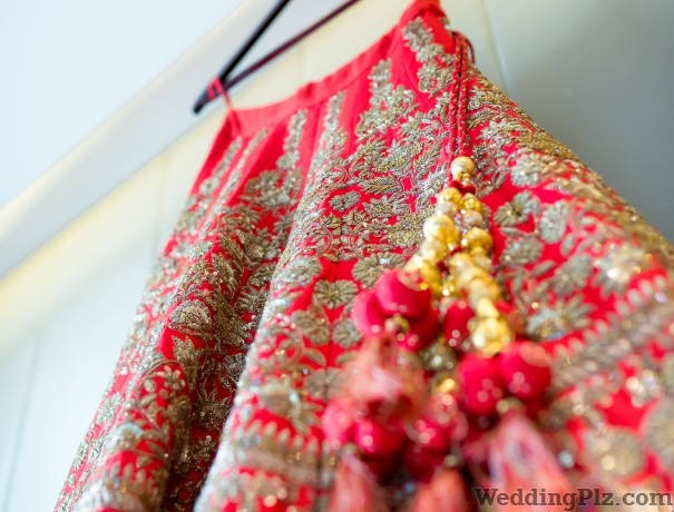 Varuns Click Photographers and Videographers weddingplz