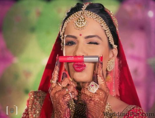 Dhanika Choksi Photography Photographers and Videographers weddingplz