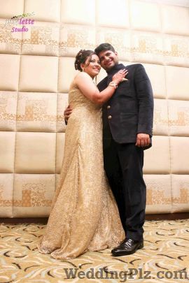 Pixelette Studio Photographers and Videographers weddingplz