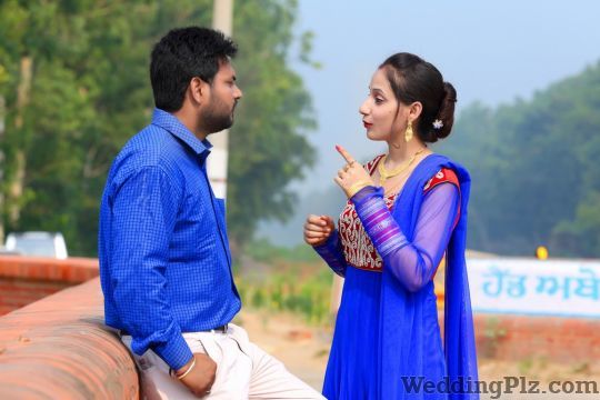 Vicky Digital Studio Photographers and Videographers weddingplz