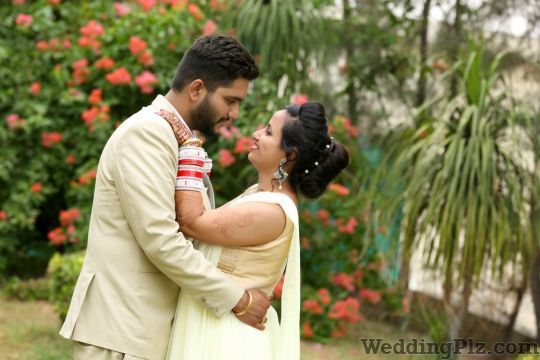 Vicky Digital Studio Photographers and Videographers weddingplz