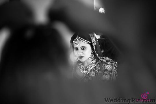 Anirudh Pradeep Photography Photographers and Videographers weddingplz