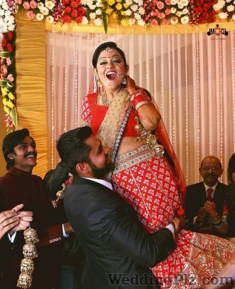 MadOGraphie Photographers and Videographers weddingplz