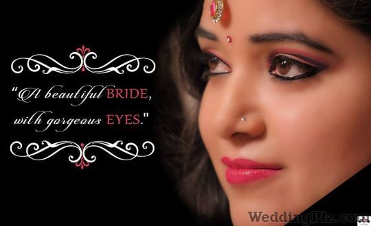 MadOGraphie Photographers and Videographers weddingplz