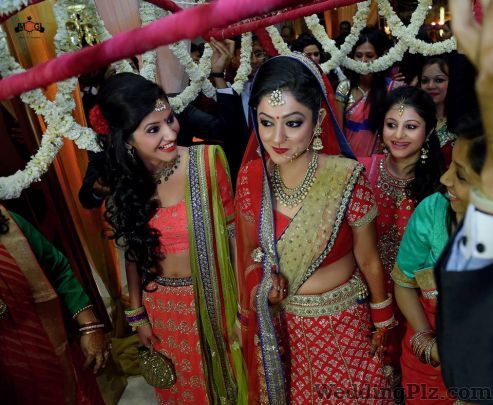 MadOGraphie Photographers and Videographers weddingplz