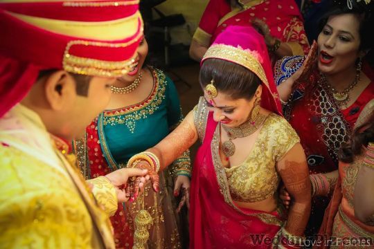 Love in Frames Photographers and Videographers weddingplz