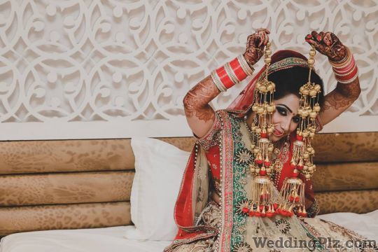 Love in Frames Photographers and Videographers weddingplz