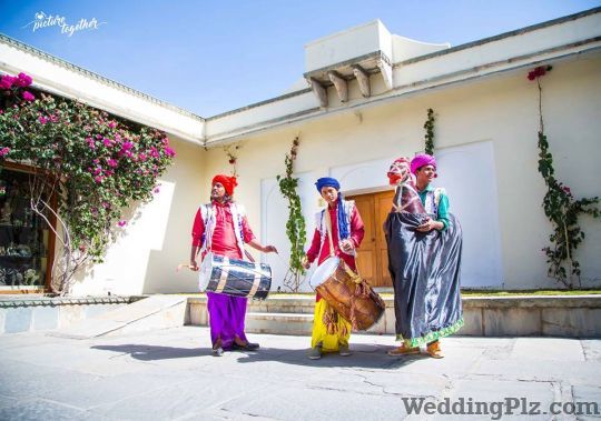 Picture Together Photographers and Videographers weddingplz