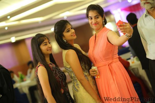 Bhalla Studio Photographers and Videographers weddingplz