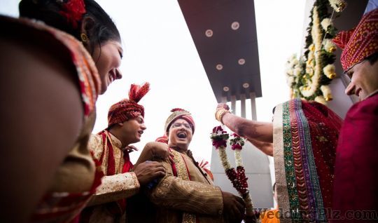 Diptendu Roy Photographers and Videographers weddingplz