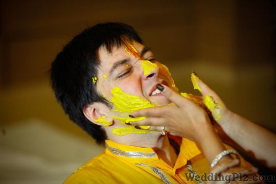 Diptendu Roy Photographers and Videographers weddingplz