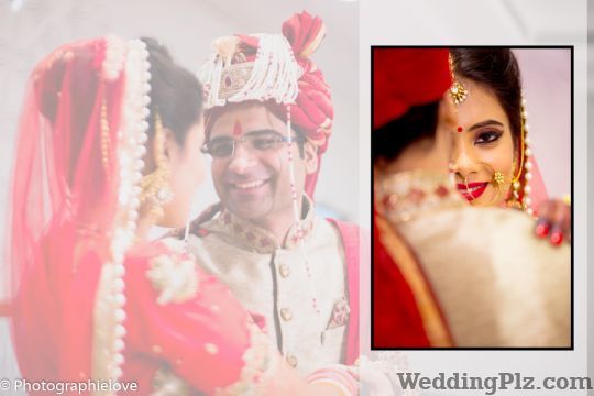 Photographie Love Photographers and Videographers weddingplz