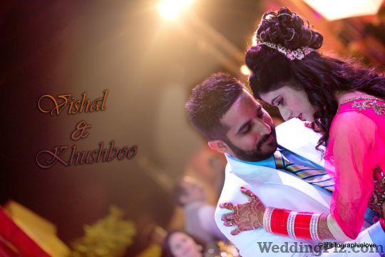 Photographie Love Photographers and Videographers weddingplz