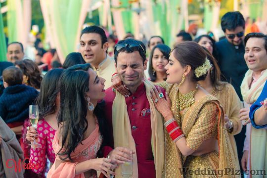 Wedeo Pictures Photographers and Videographers weddingplz