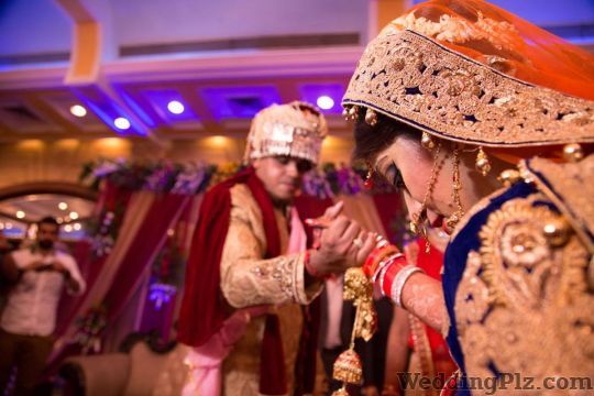 Anukriti Mehrotra Photography Photographers and Videographers weddingplz