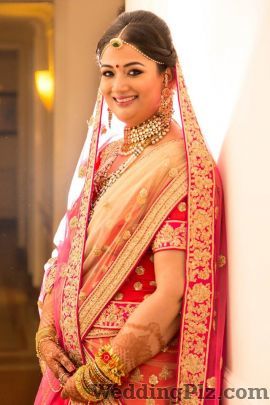 Anukriti Mehrotra Photography Photographers and Videographers weddingplz