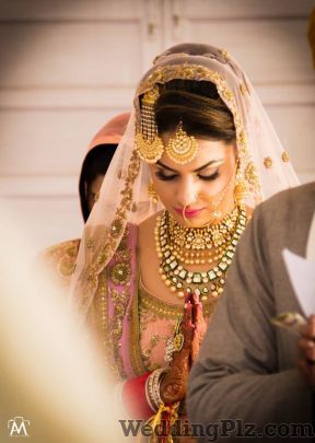 Anukriti Mehrotra Photography Photographers and Videographers weddingplz