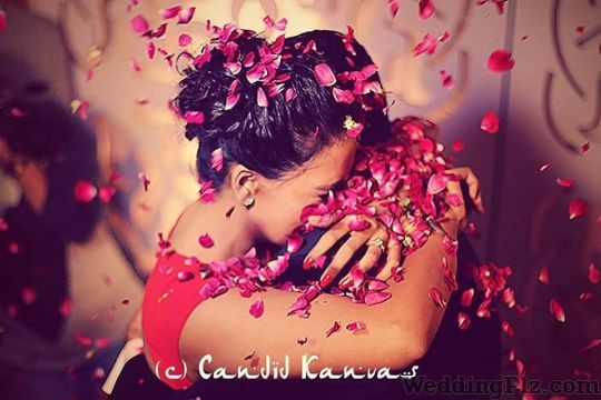 Candid Kanvas Photographers and Videographers weddingplz