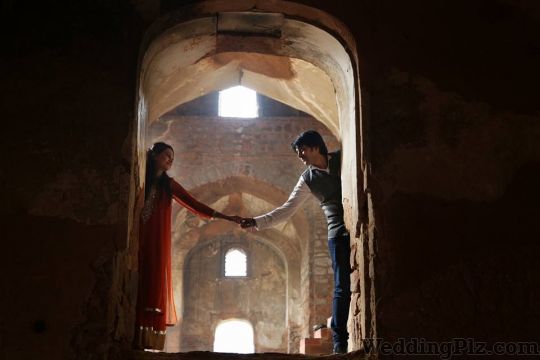 Momento Perfecto Photographers and Videographers weddingplz