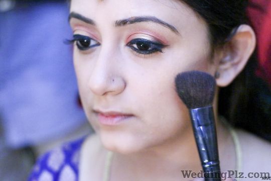 Aniruddha Ranalkar Vivah Clicks Photographers and Videographers weddingplz
