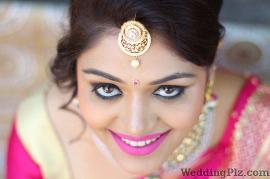 Chetan Bhoir Photography Photographers and Videographers weddingplz