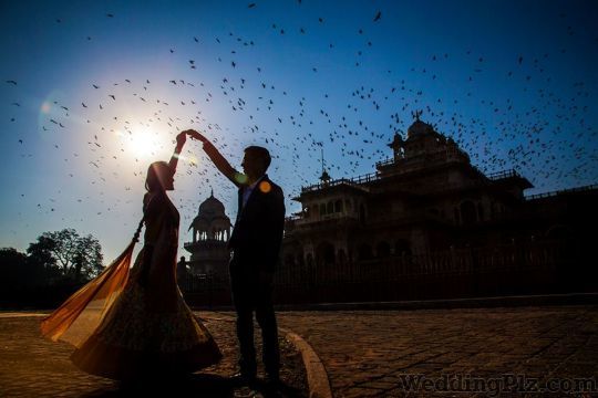 Hari Kiran Documentary Wedding Photography Photographers and Videographers weddingplz
