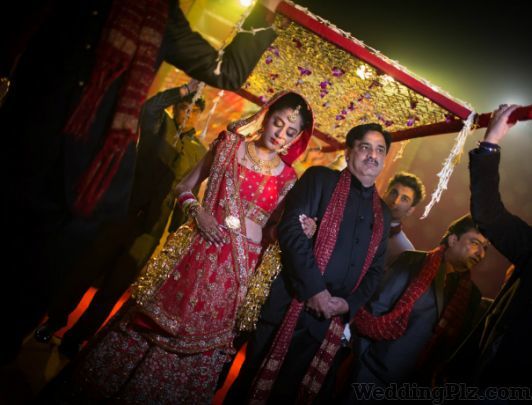 Happy Pictures Photographers and Videographers weddingplz