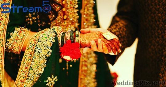 Streamo5 LIVE Photographers and Videographers weddingplz