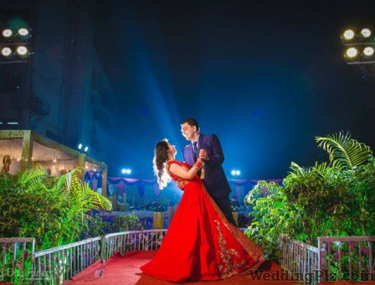 Big Day Filmer Photographers and Videographers weddingplz