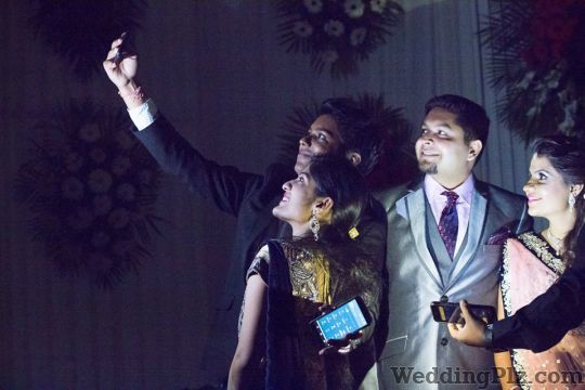 Sai Kambhatla Photography Photographers and Videographers weddingplz