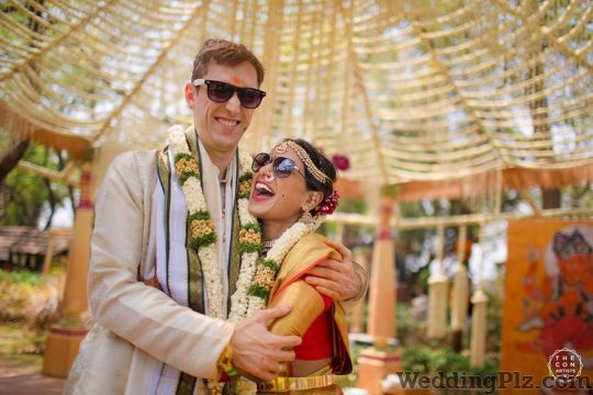 The Con Artists Photographers and Videographers weddingplz