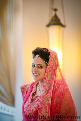 The Con Artists Photographers and Videographers weddingplz