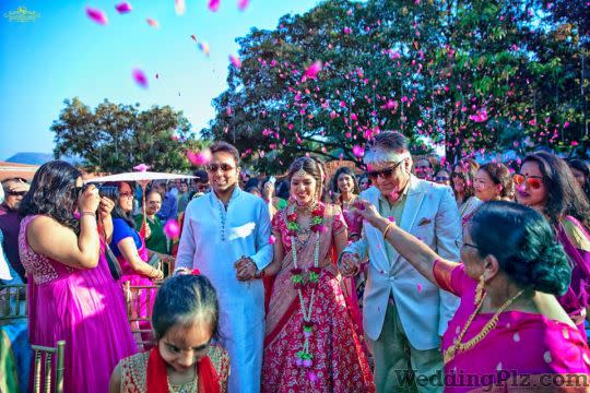 Knotting Bells Photographers and Videographers weddingplz
