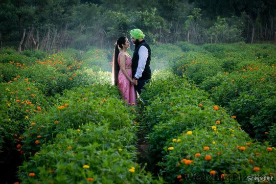 Studio Snapster Photographers and Videographers weddingplz