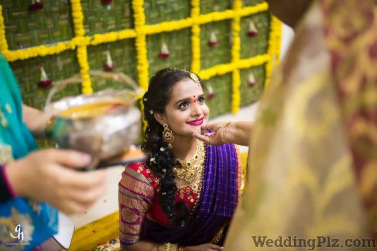 Gaurav Hingne Photography Photographers and Videographers weddingplz