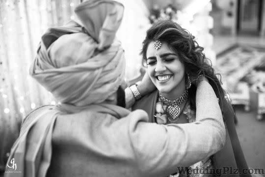 Gaurav Hingne Photography Photographers and Videographers weddingplz