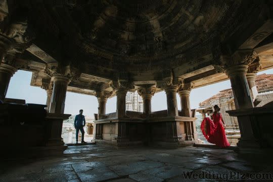 Man With A Camera Photographers and Videographers weddingplz