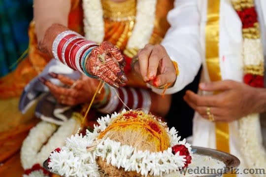 VR Creative Works Photographers and Videographers weddingplz