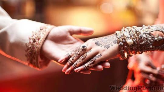 VR Creative Works Photographers and Videographers weddingplz