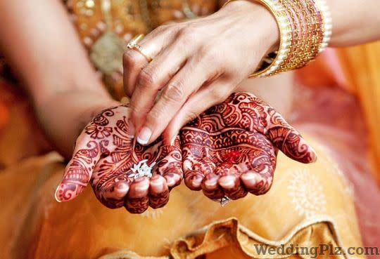 VR Creative Works Photographers and Videographers weddingplz