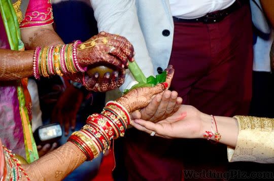 VR Creative Works Photographers and Videographers weddingplz