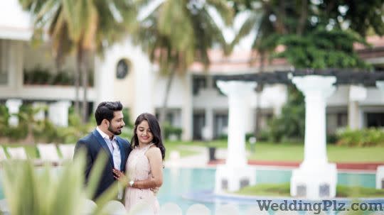 Camera Crew Photographers and Videographers weddingplz