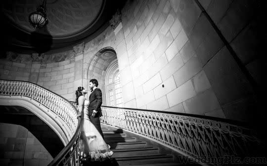 Camera Crew Photographers and Videographers weddingplz